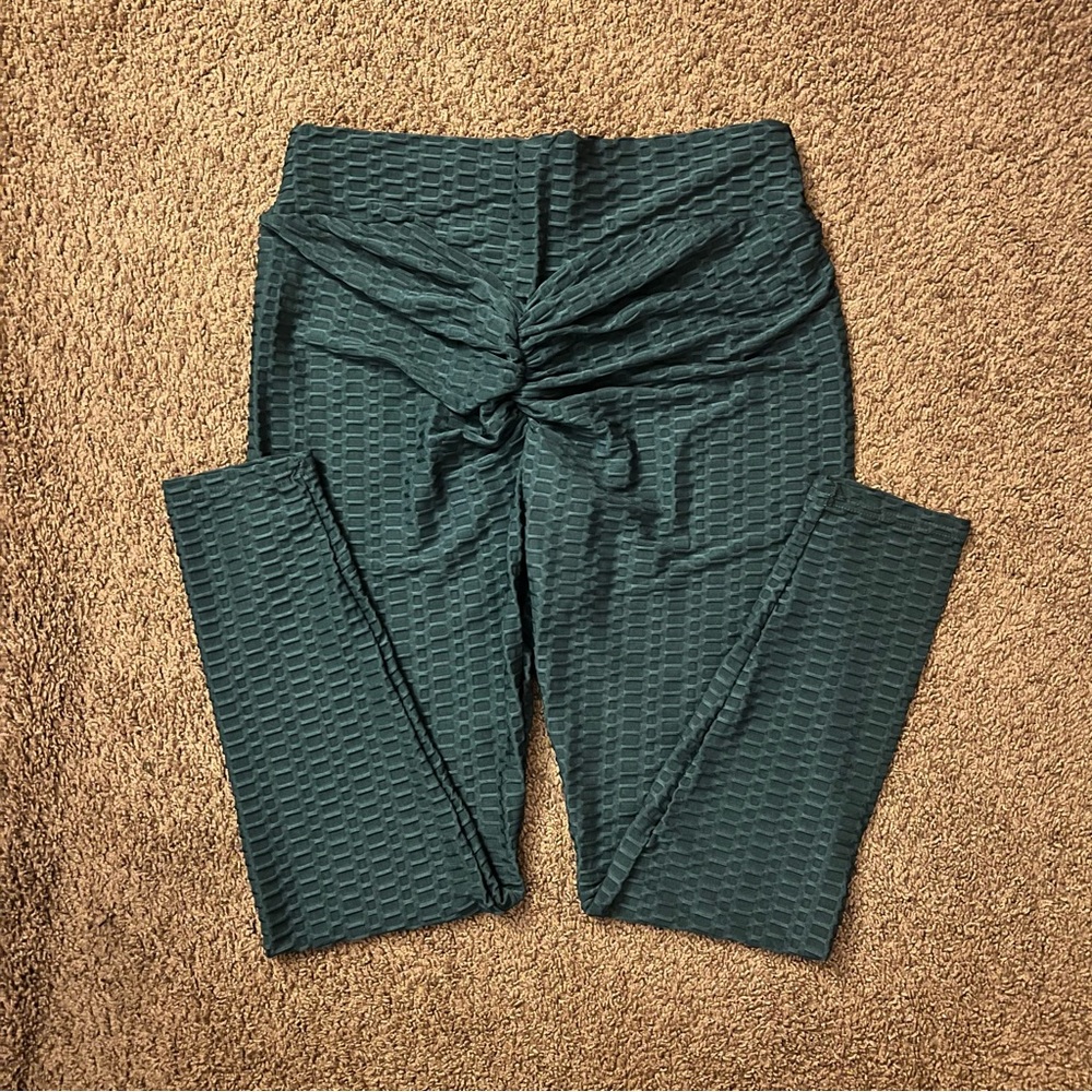 Textured Green Leggings